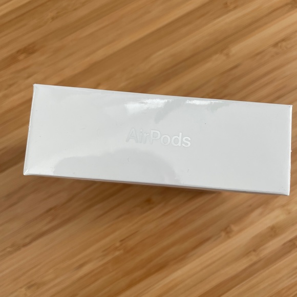 Apple AirPods - Picture 3 of 4
